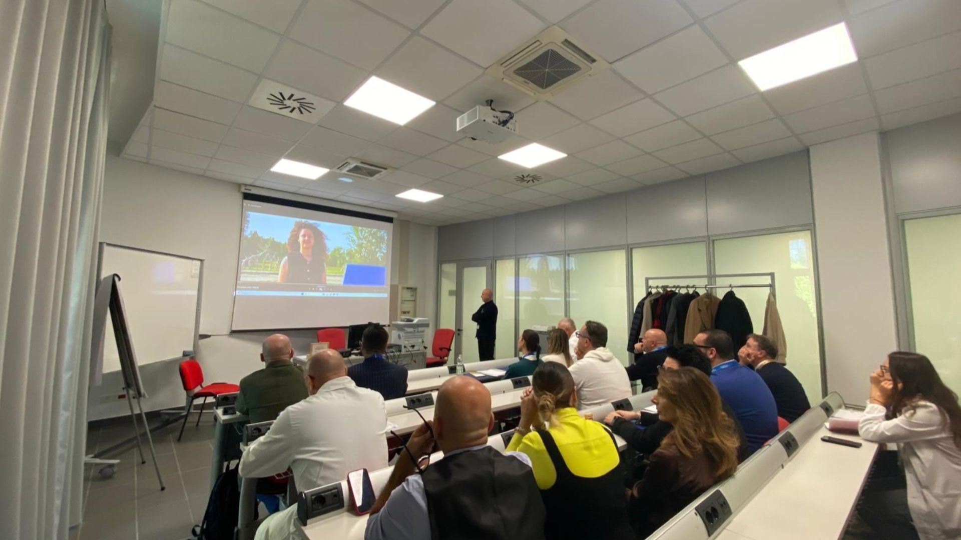 banca occhi copertina