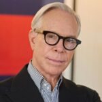 Tommy Hilfiger presenta Mr. Hilfiger 01, il primo modello eyewear co-disegnato personalmente dalla fashion icon