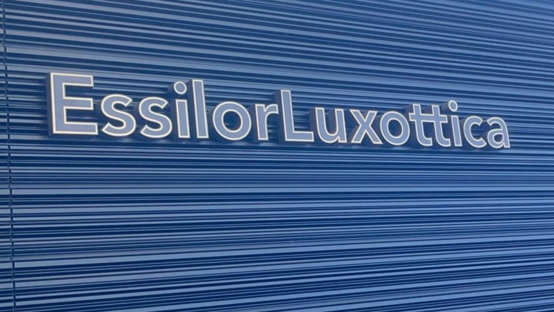 essilorluxottica (1)